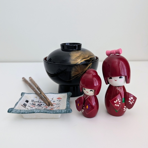 NEW Kokeshi Wooden Dolls Set of 2 Doll Mom Daughter Sister Matching Kimono Japan - Picture 3 of 10